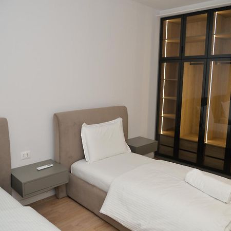 Hera Tirana Suite Deluxe מראה חיצוני תמונה